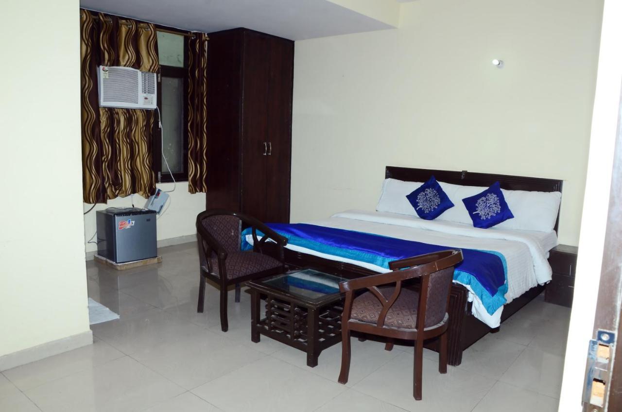 Hotel Rampal Palace Νέο Δελχί Εξωτερικό φωτογραφία