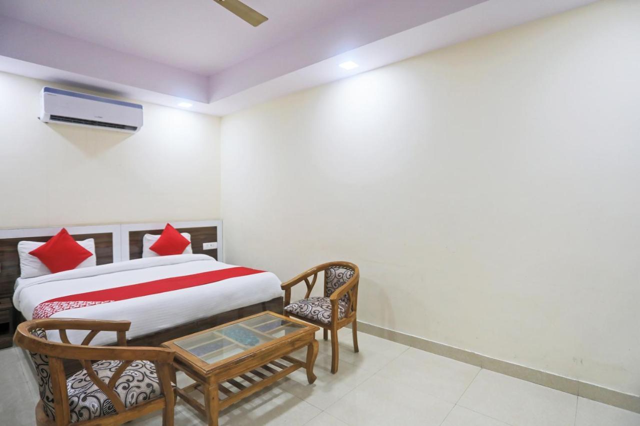 Hotel Rampal Palace Νέο Δελχί Εξωτερικό φωτογραφία